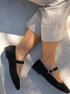 Spangenballerinas in Schwarz