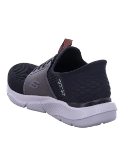 Sportliche Slipper in Schwarz