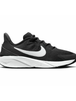 Sportschuhe für Jungen in natur