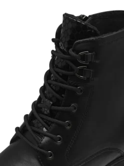 Stiefelette in BLACK MATT struc.