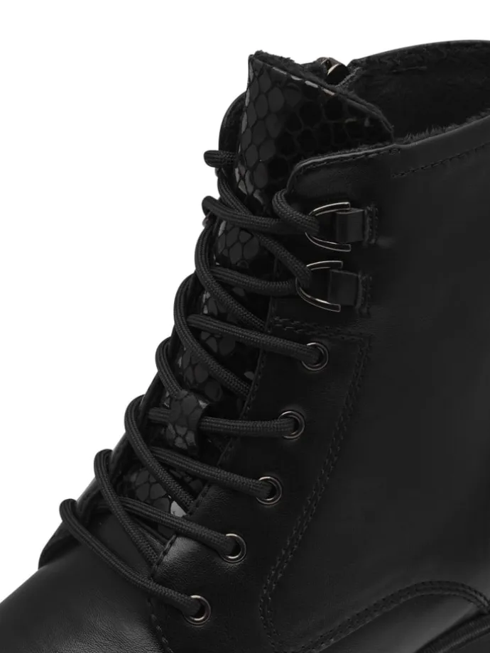Stiefelette in BLACK MATT struc.
