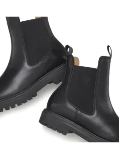 Stiefelette in schwarz