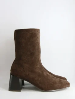 Stiefeletten in Schwarz/ Braun