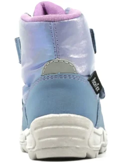 Winterstiefel in Hellblau