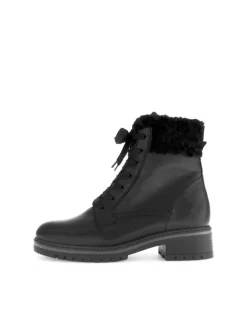 Winterstiefeletten in schwarz