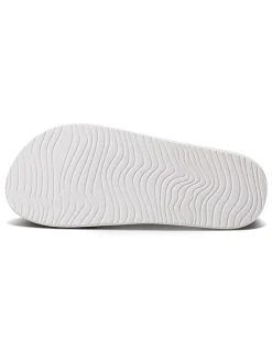 Zehentrenner in Koralle